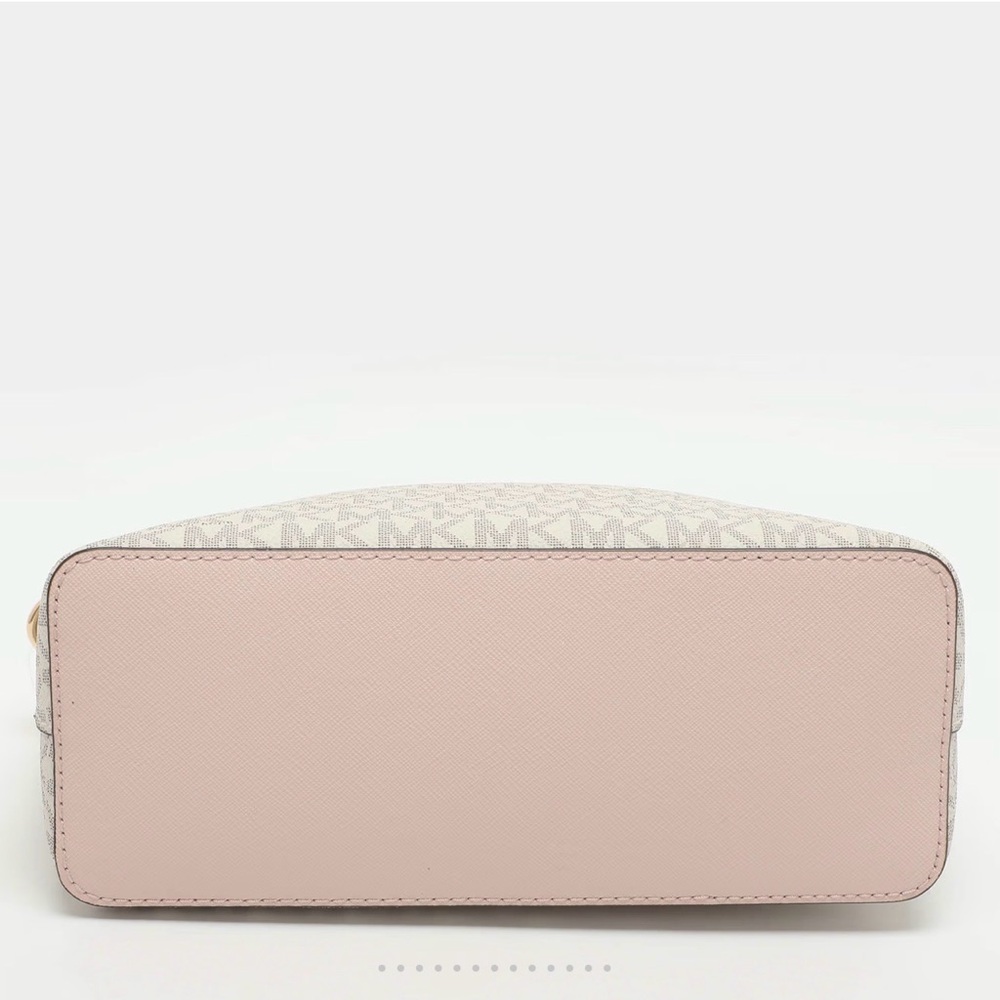 MK Jet Set Travel Medium White/Blush Pink Signature Coated Canvas Crossbody Bag - Picture 7 of 17